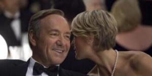 《纸牌屋第一季》:一幅华府政治的全景图 《纸牌屋第一季》:一幅华府政治的全景图